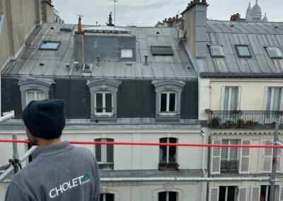 Rénovation toiture en ardoise naturelle – Rue Trudaine, Paris 75009