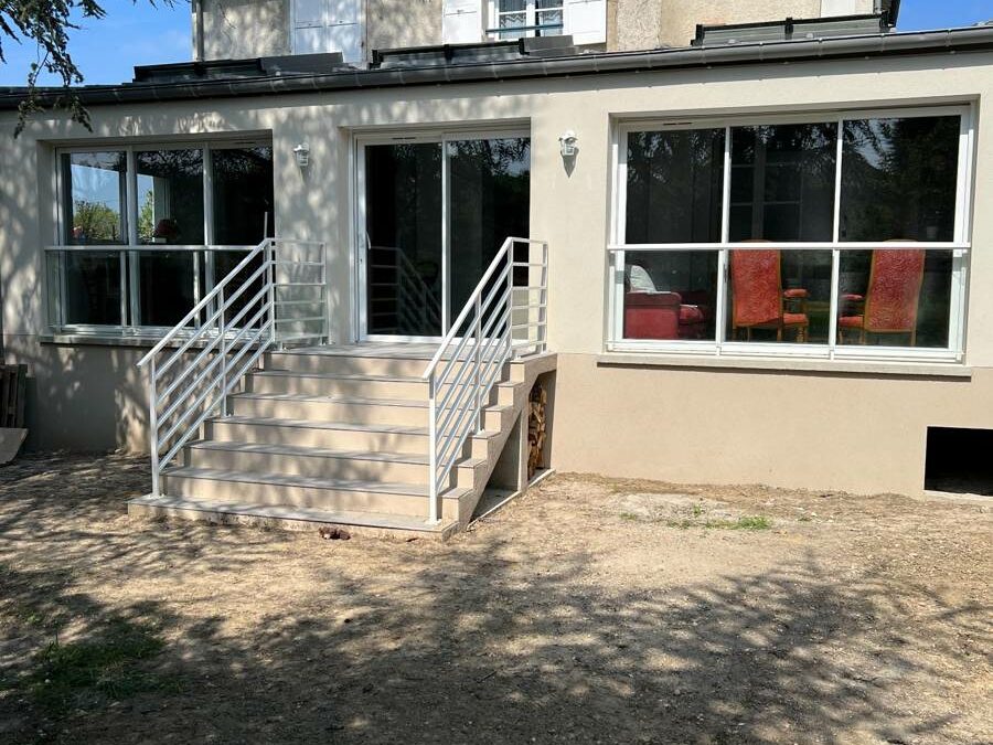 Surélévation et extension de maison à Villiers sur Marne